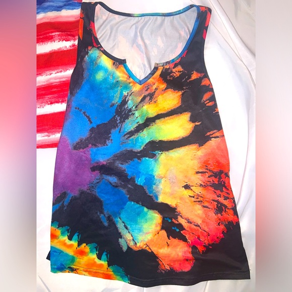 Combo - 2 print tank mini bundle - sz Med. Good condition - Picture 4 of 8